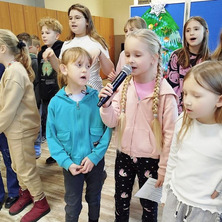 Dodatkowe zajęcia artystyczne i sportowe. Duże zainteresowanie