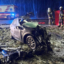 Wypadek tragiczny w skutkach. Nie żyje kierowca osobówki