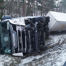 Wyjaśnianie okoliczności śmiertelnego wypadku. 32-latek zginął na miejscu