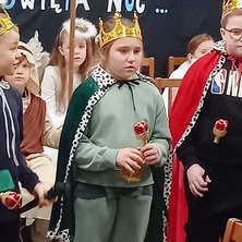 Spotkanie z seniorami. Młodzi artyści przygotowali przedstawienie